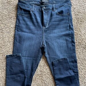 Liverpool woman’s stretch denim straight leg jeans. Almost new!